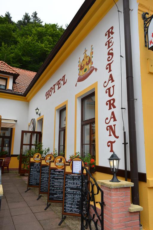 Hotel Koruna Karlštejn Exteriör bild