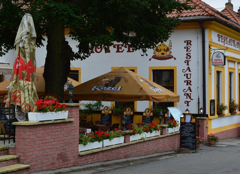 Hotel Koruna Karlštejn Exteriör bild